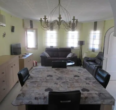 Mooie Vrijstaande Vakantiewoning Met Prive-zwembad *